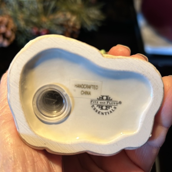 Fitz and Floyd Ginger Bread Salt & Pepper Shakers - Picture 6 of 8